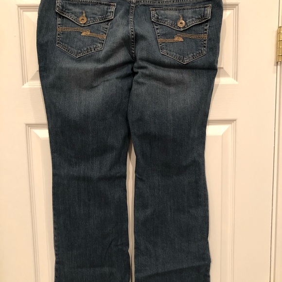 Jeans - Picture 3 of 3